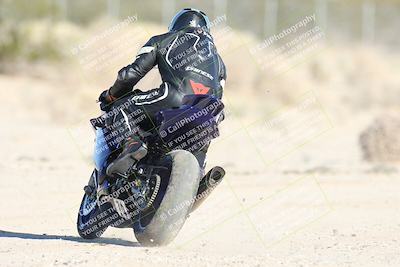 media/Dec-07-2025-CVMA (Sun) [[3e7d2de5dc]]/Race 12- Formula 40 MW and LW/